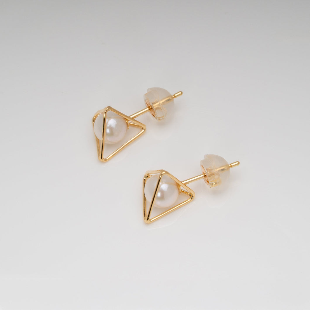 Ku（空） Akoya Pearl Earrings - 18K Yellow Gold, 5mm White Rose Pearls, Handcrafted in Kofu, Japan