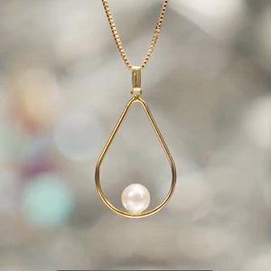 Freshwater pearl in 14/20 GF teardrop pendant