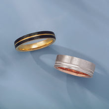 Load image into Gallery viewer, 18K Yellow Gold PVD &amp; Black PVD Tungsten Band With Hammer Finish

