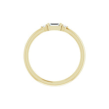 Cargar imagen en el visor de la galería, Baguette de oro amarillo sólido de 14 quilates de 1/8 CTW + anillo apilable de diamantes redondos

