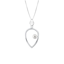 Load image into Gallery viewer, Freshwater pearl in sterling silver teardrop pendant
