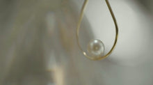 Load image into Gallery viewer, Freshwater pearl in 14/20 GF teardrop pendant
